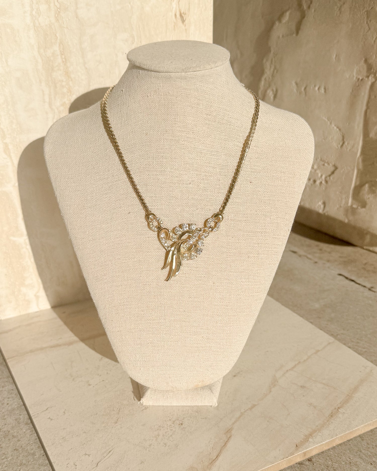 Vintage Signed Pat Pend Chocker Necklace