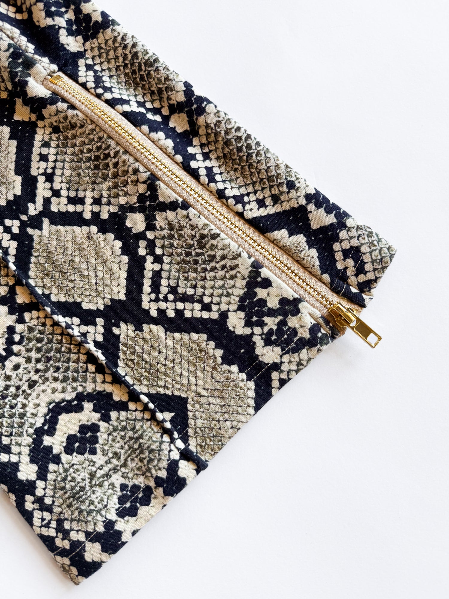 Jordan Interlock Pants Python