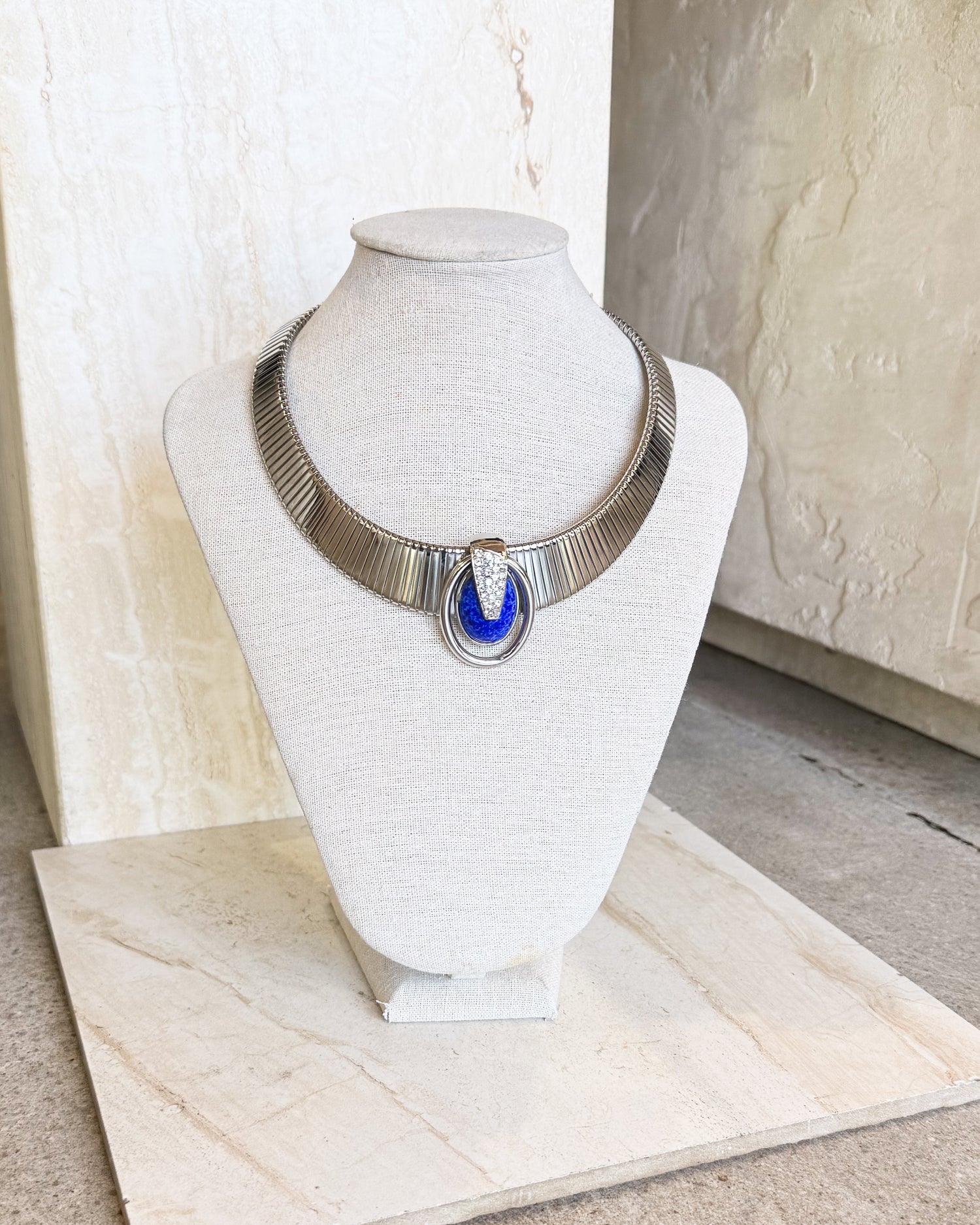 Vintage Silver Blue Stone Omega Collar Necklace