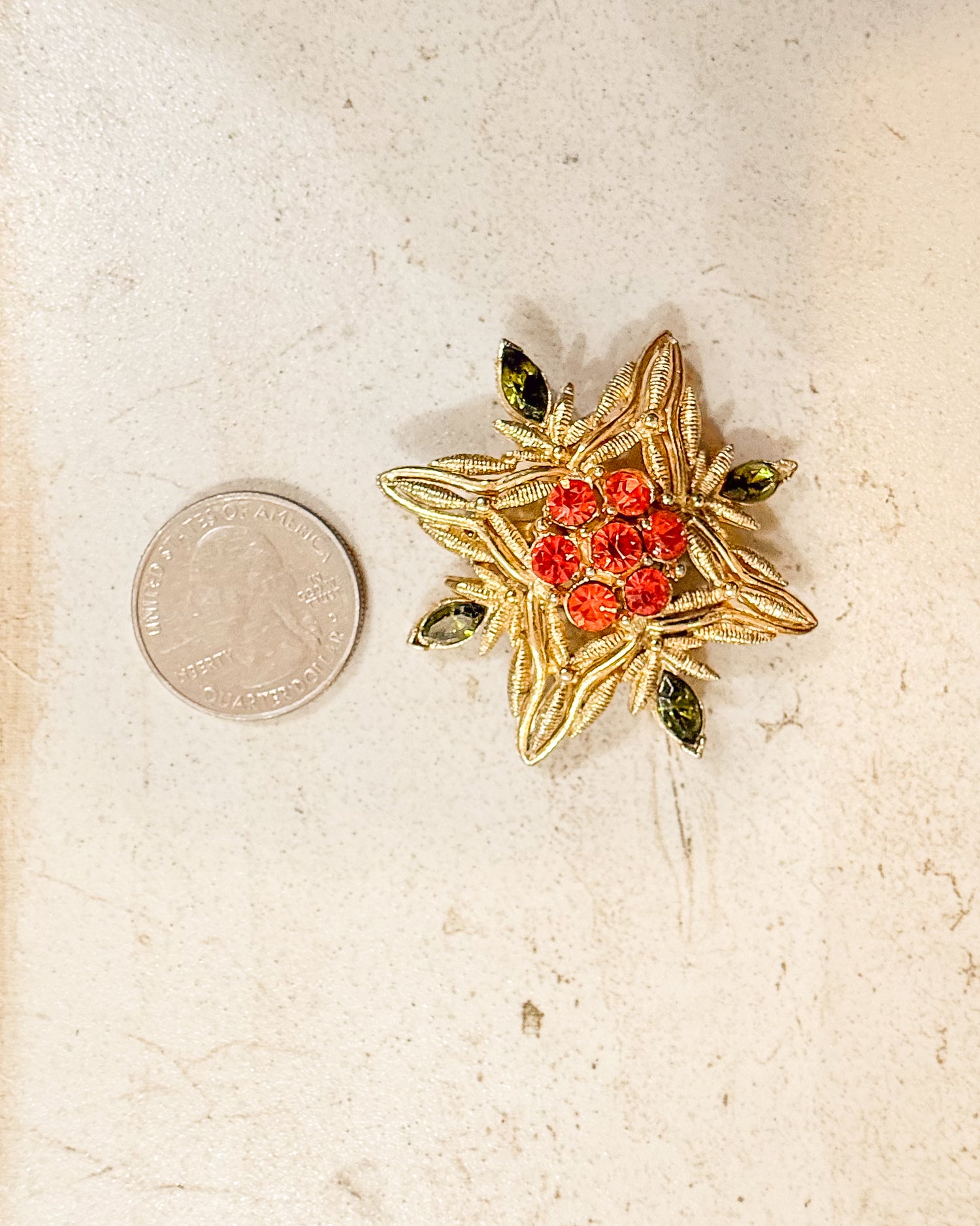 Vintage GOLD TONE RHINESTONE WITH GREEN AND PINK STONES Brooch Pin