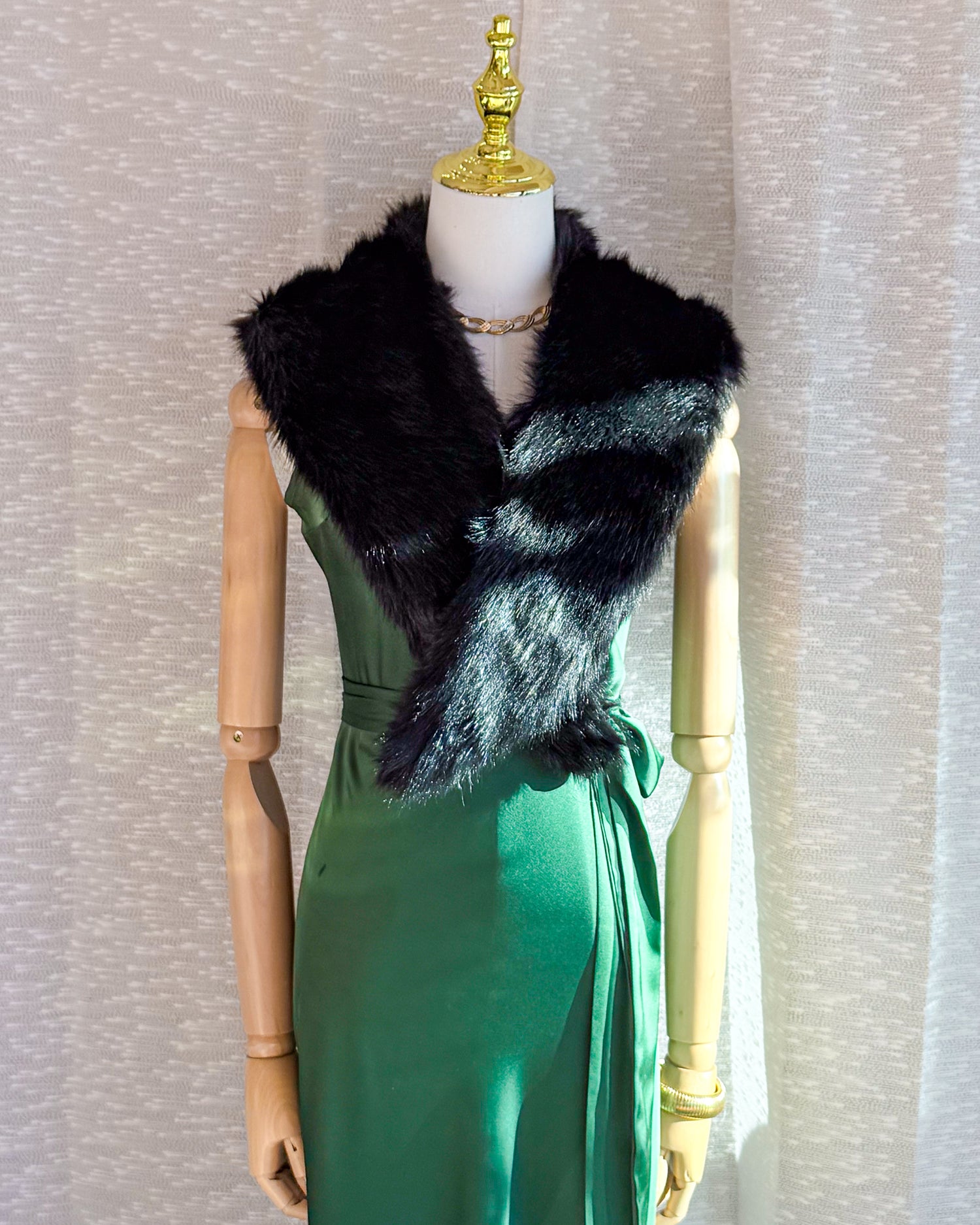 Vintage Faux Fur Shawl Black