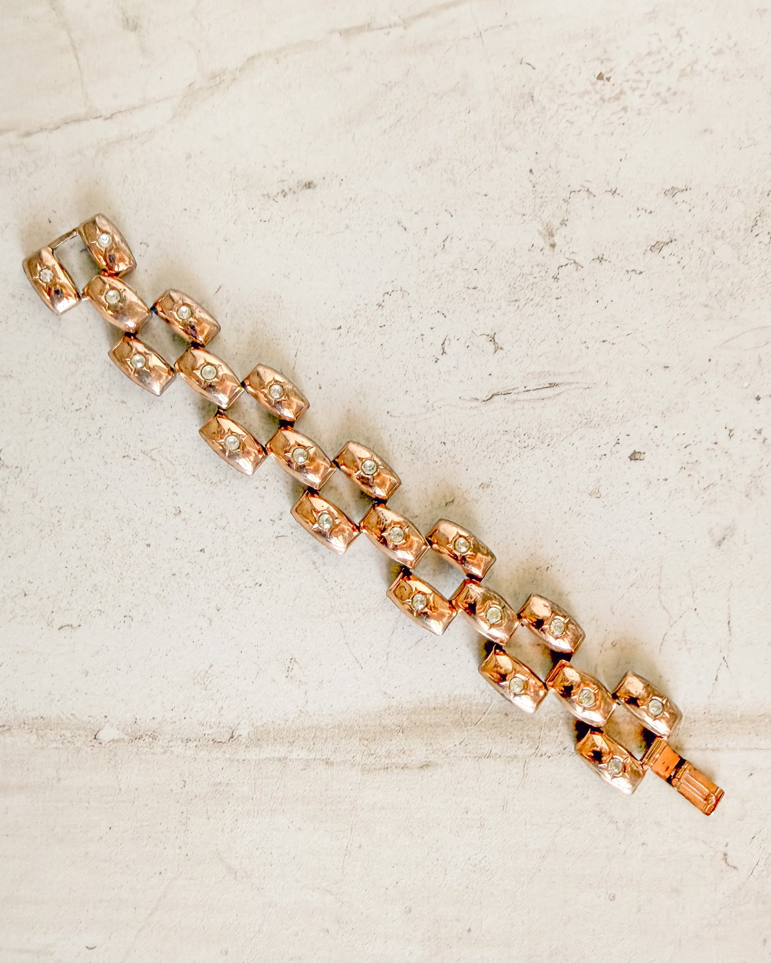 VINTAGE 1940'S PUFFY GOLD TONE Bracelet