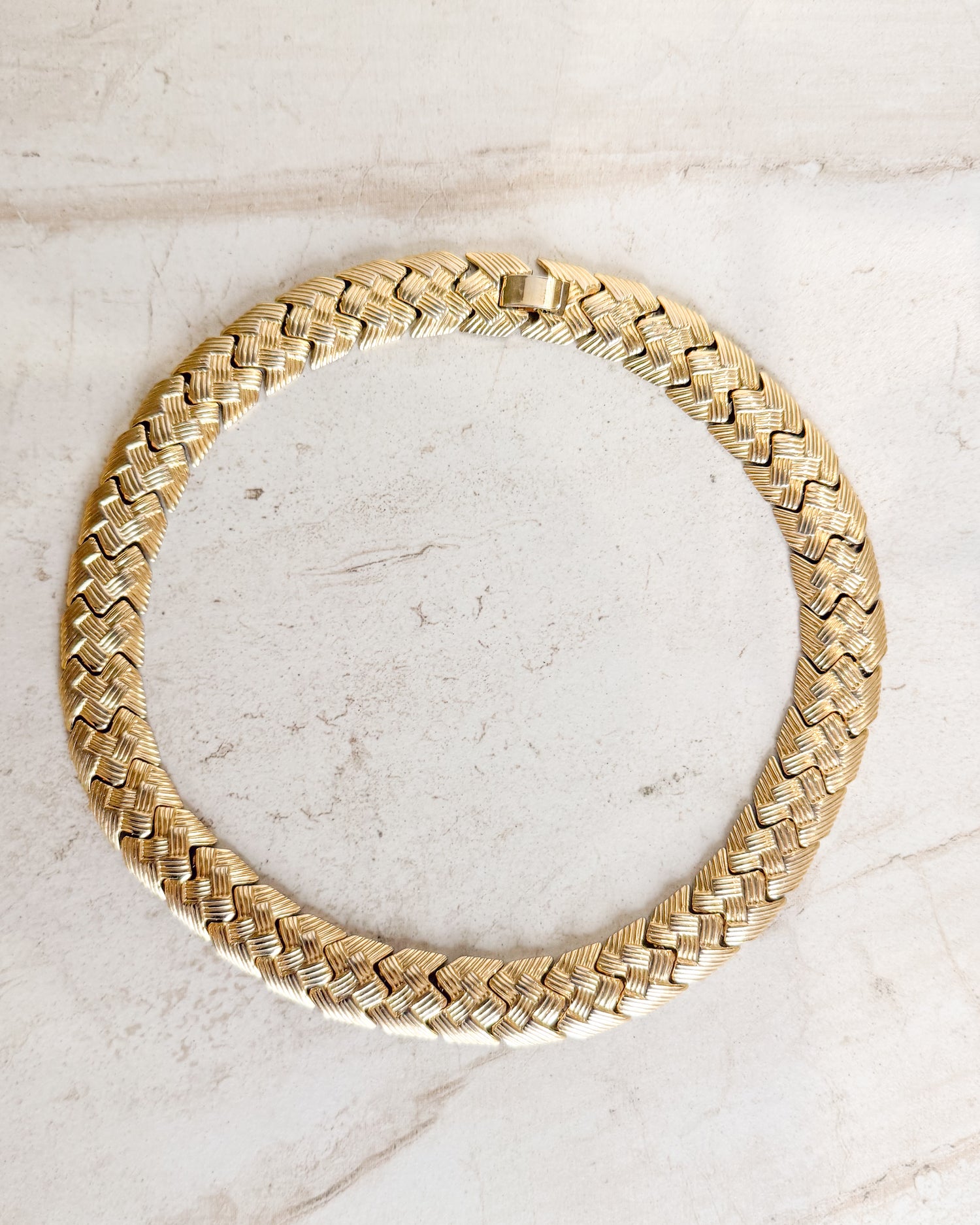 Vintage 1980's interwoven Necklace