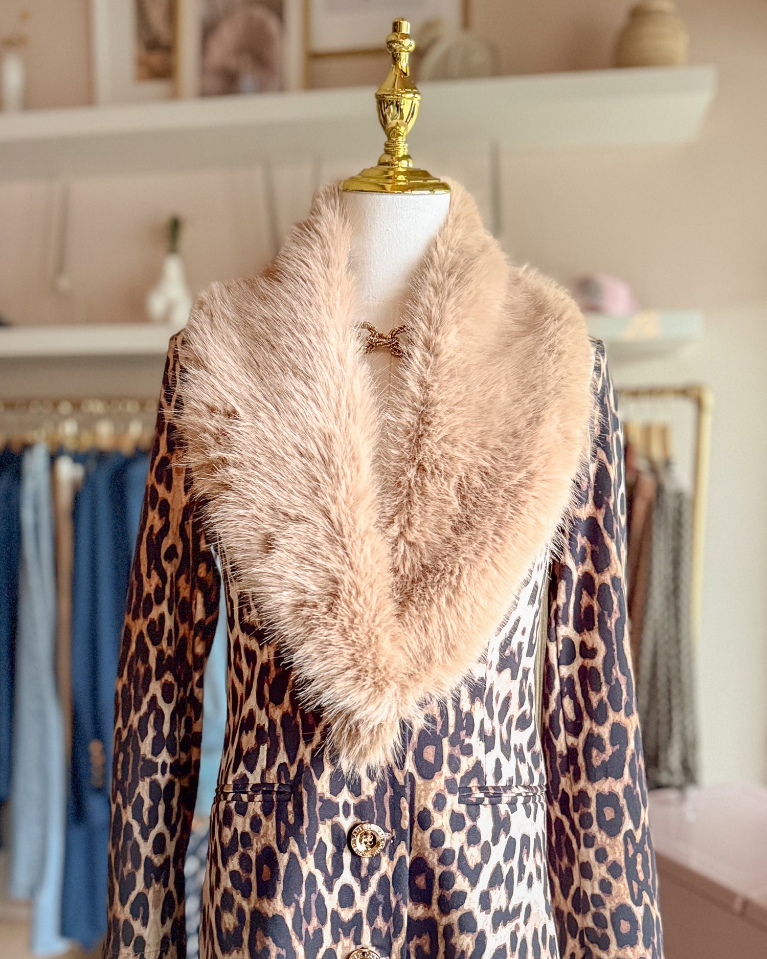 Vintage Camel Fox Fur Collar