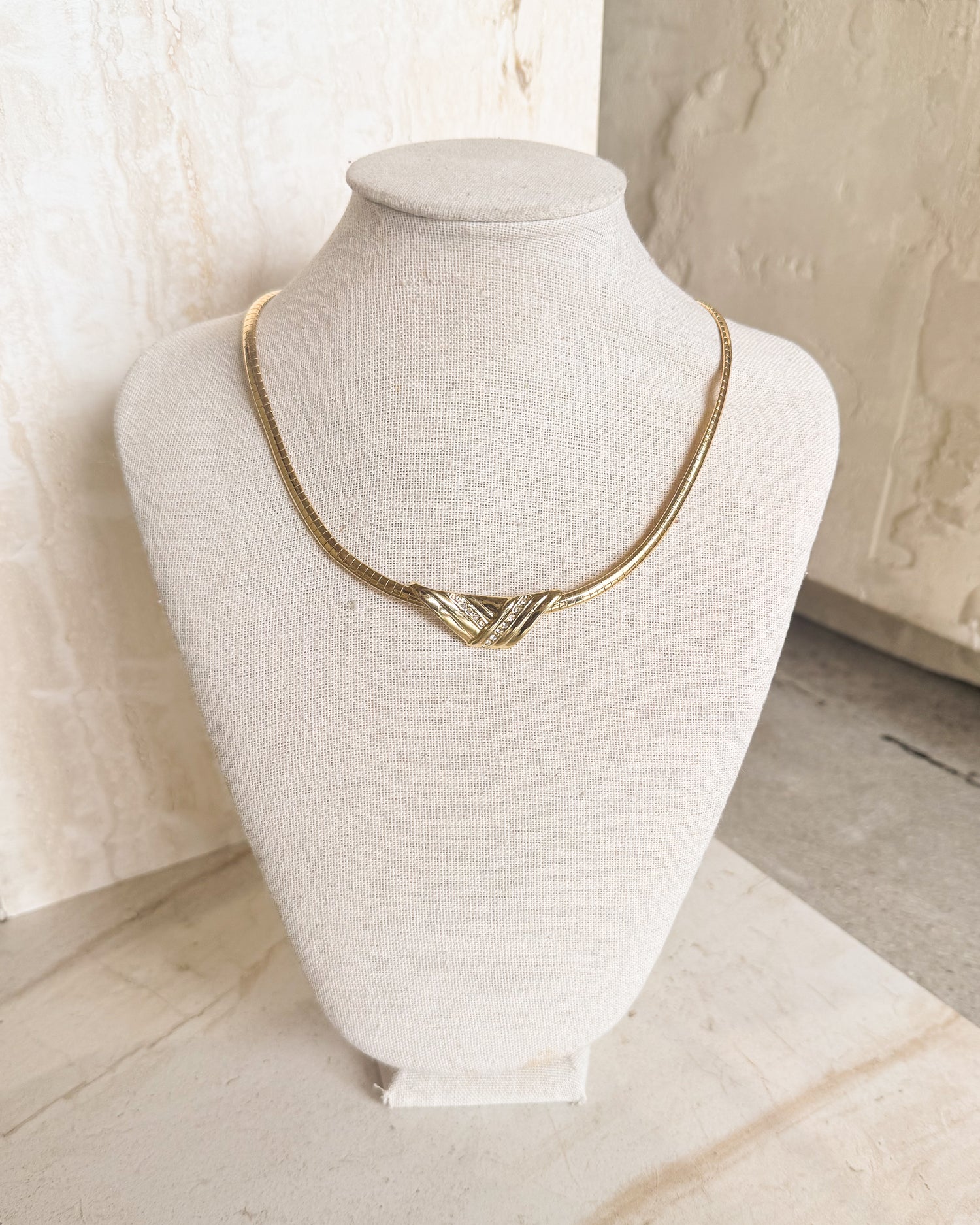 Vintage Gold Plated Snake link rhinestone pendant Necklace