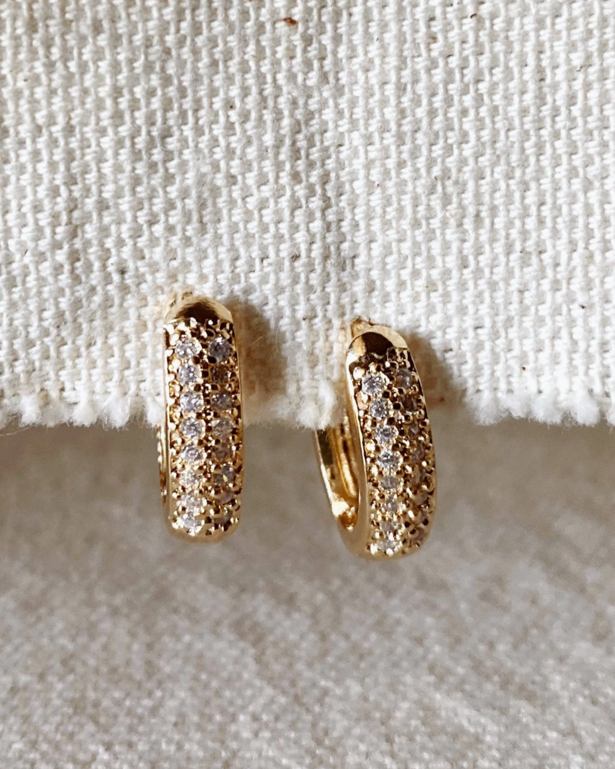 18k Gold Filled Oval Clicker Hoop Earrings 2