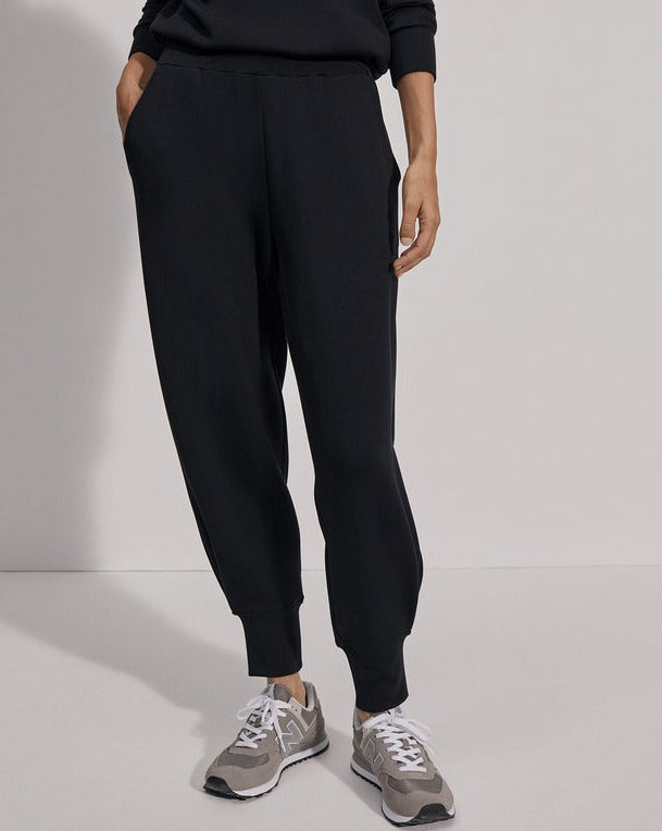 The Relaxed Pant 25