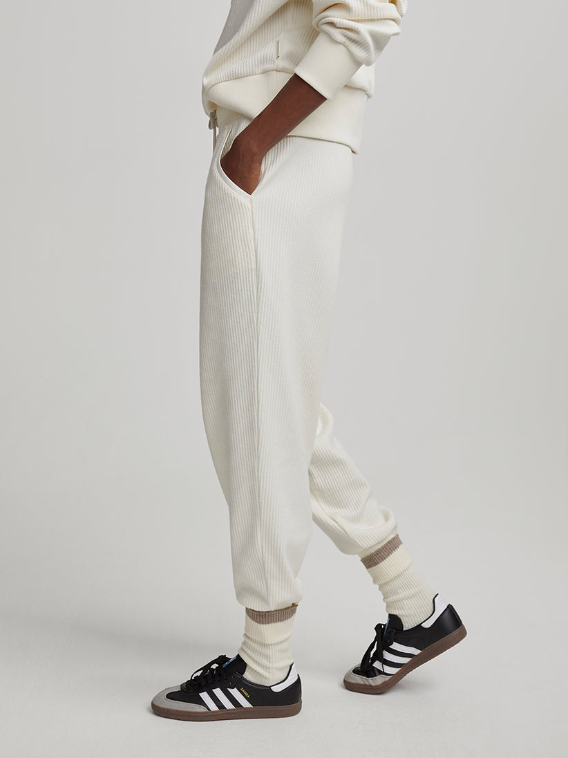 VARLEY ASCOT SWEAT PANT IN EGRET